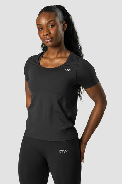 everyday tech t-shirt wmn black