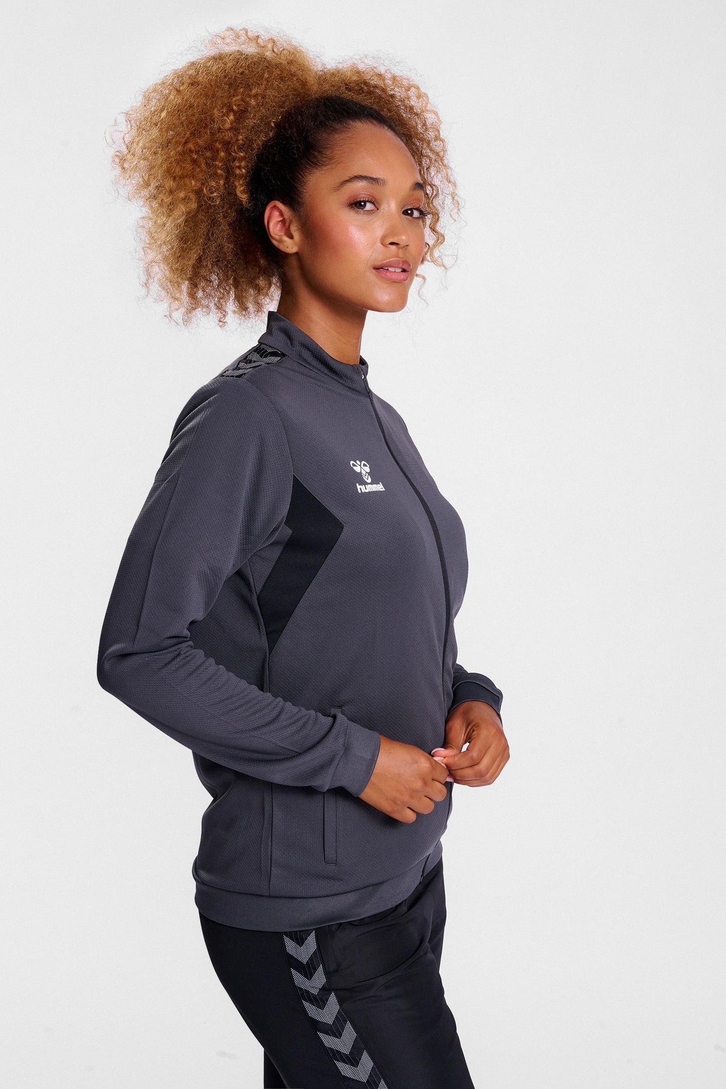 HUMMEL - Hmlauthentic Pl Zip Jacket Woman - Asphalt