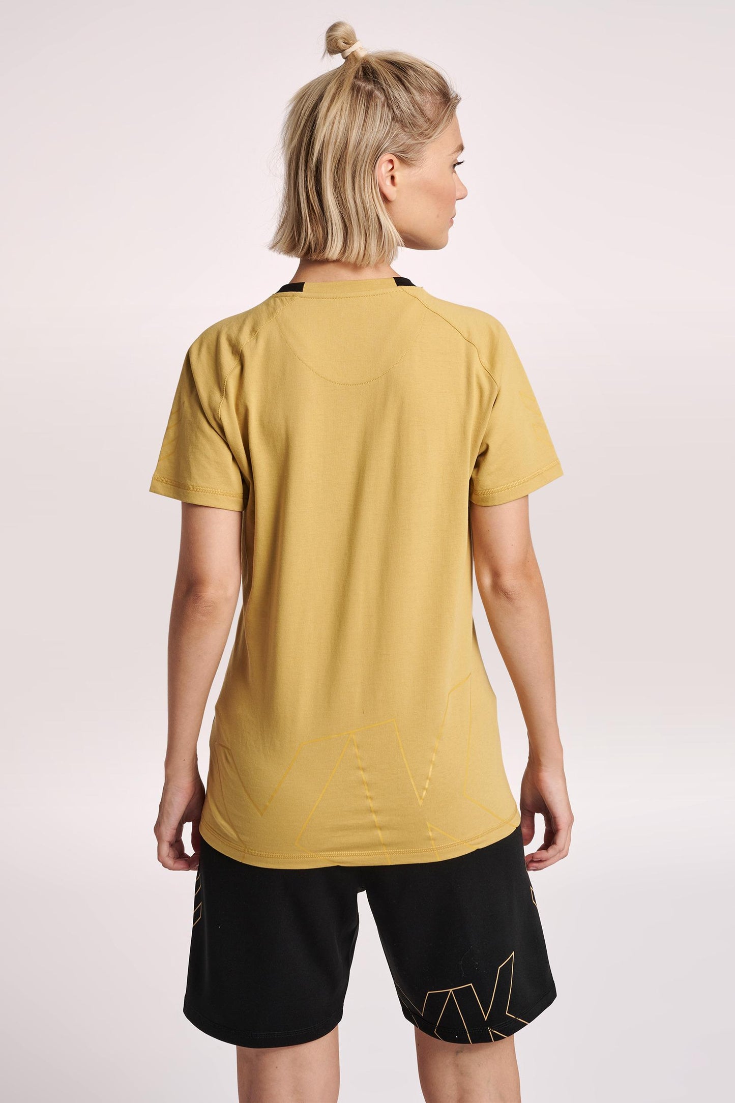 HUMMEL - Hmlcima Xk T-shirt S/s Woman - Antique Gold