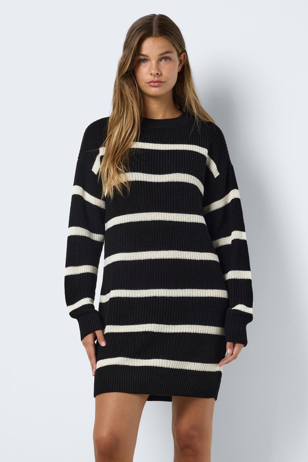 NOISY MAY - Maysa L/s O-neck Knit Dress - Black