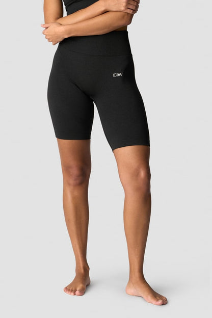 soft seamless biker shorts wmn black