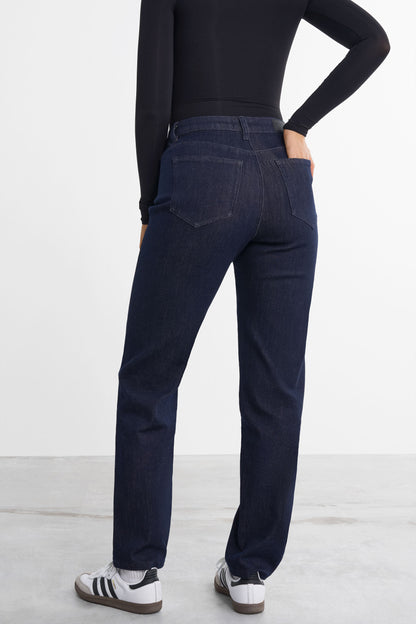 Straight Jeans
